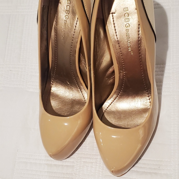 Heels - Picture 2 of 6